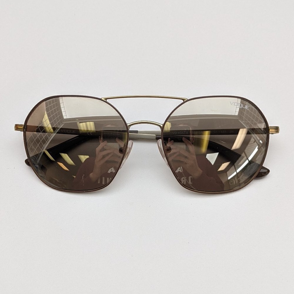 🕶️Vogue VO4022-S 50215A Sunglasses 55/17 135 /KAI138🕶️ - Picture 1 of 7